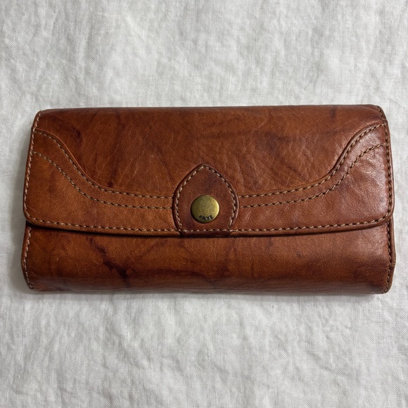 Frye Leather Logo Credit Card ID Window Trifold Snap Wallet - Picture 1 of 8